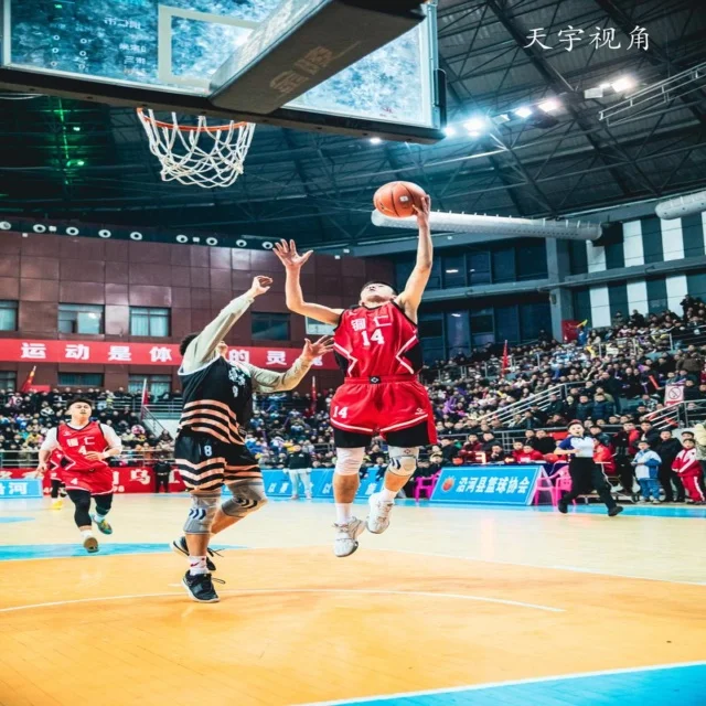 布云朝克特突破背后:未来篮球新星的成长之路